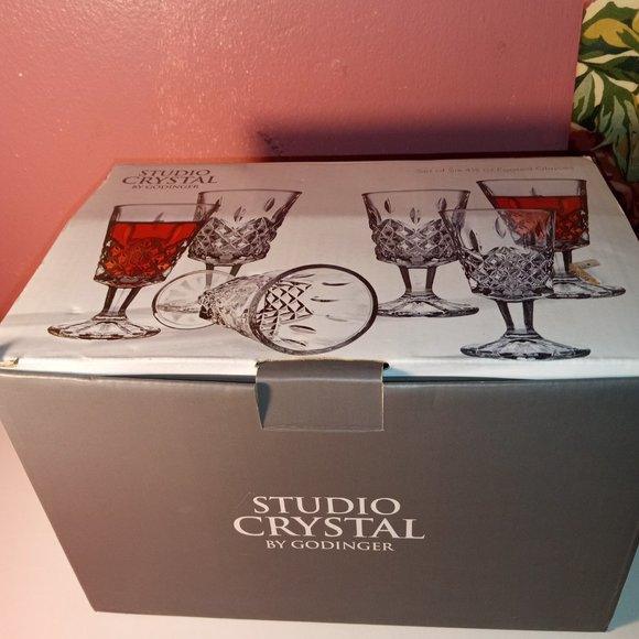 STUDIO FINE CRYSTAL 4 1/2 oz FOOTED CLEAR GLASSES BY GODINGER - Picture 4 of 12